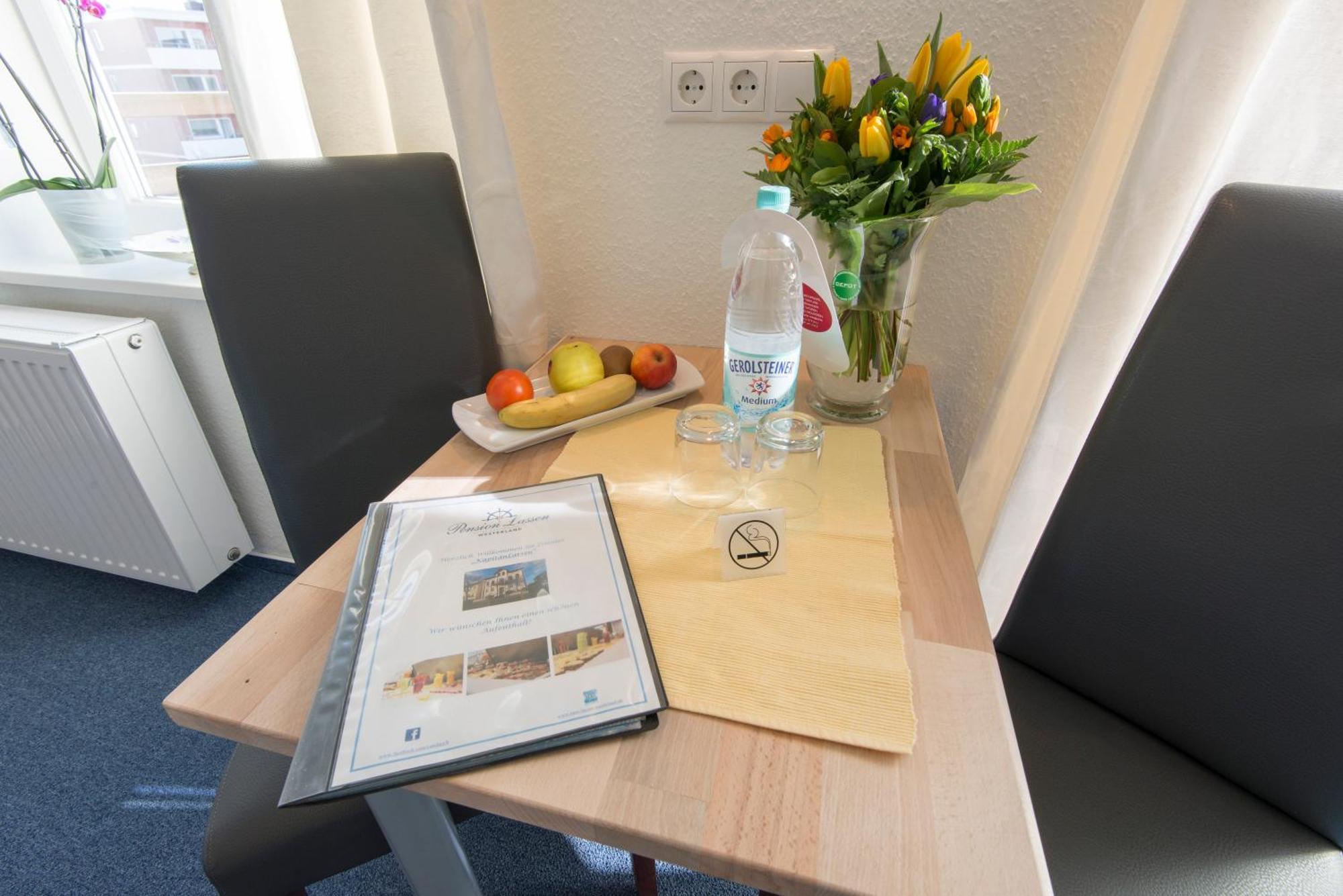 Pension Haus Lassen Вестерланд Номер фото